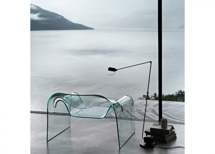 Table ghost mobilier en verre